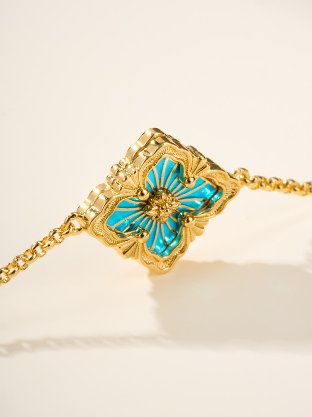 Van Cleef & Arpels Alhambra Gold and Enamel Bracelet